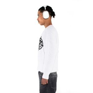 V-LOGO KNITWEAR WHITE sold by vicinity