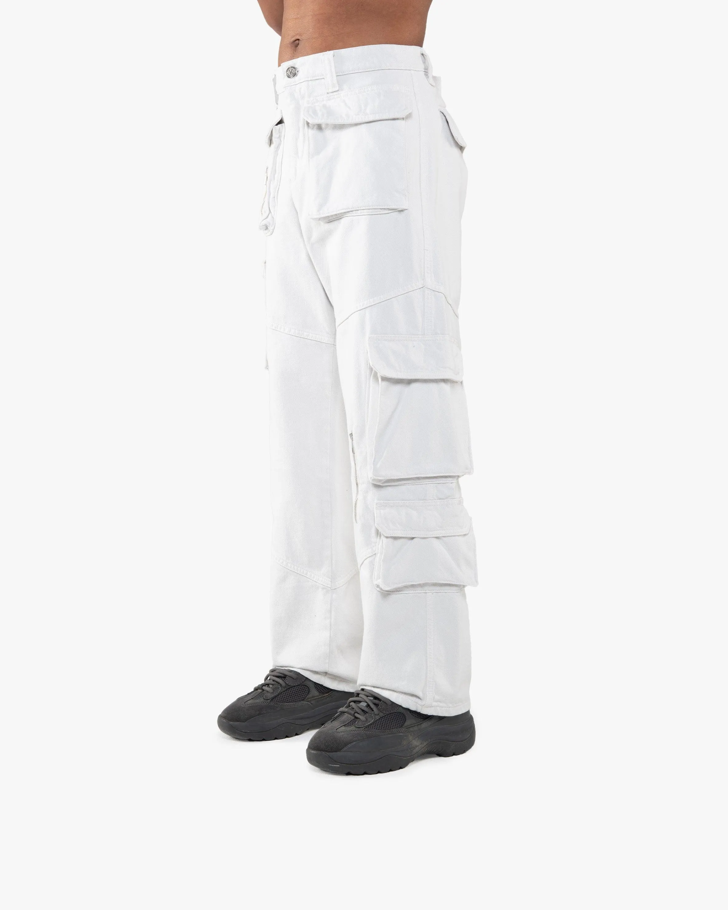 MULTIPOCKET CARGOPANTS LIGHT GREY sold by vicinity product image thumbnail 3