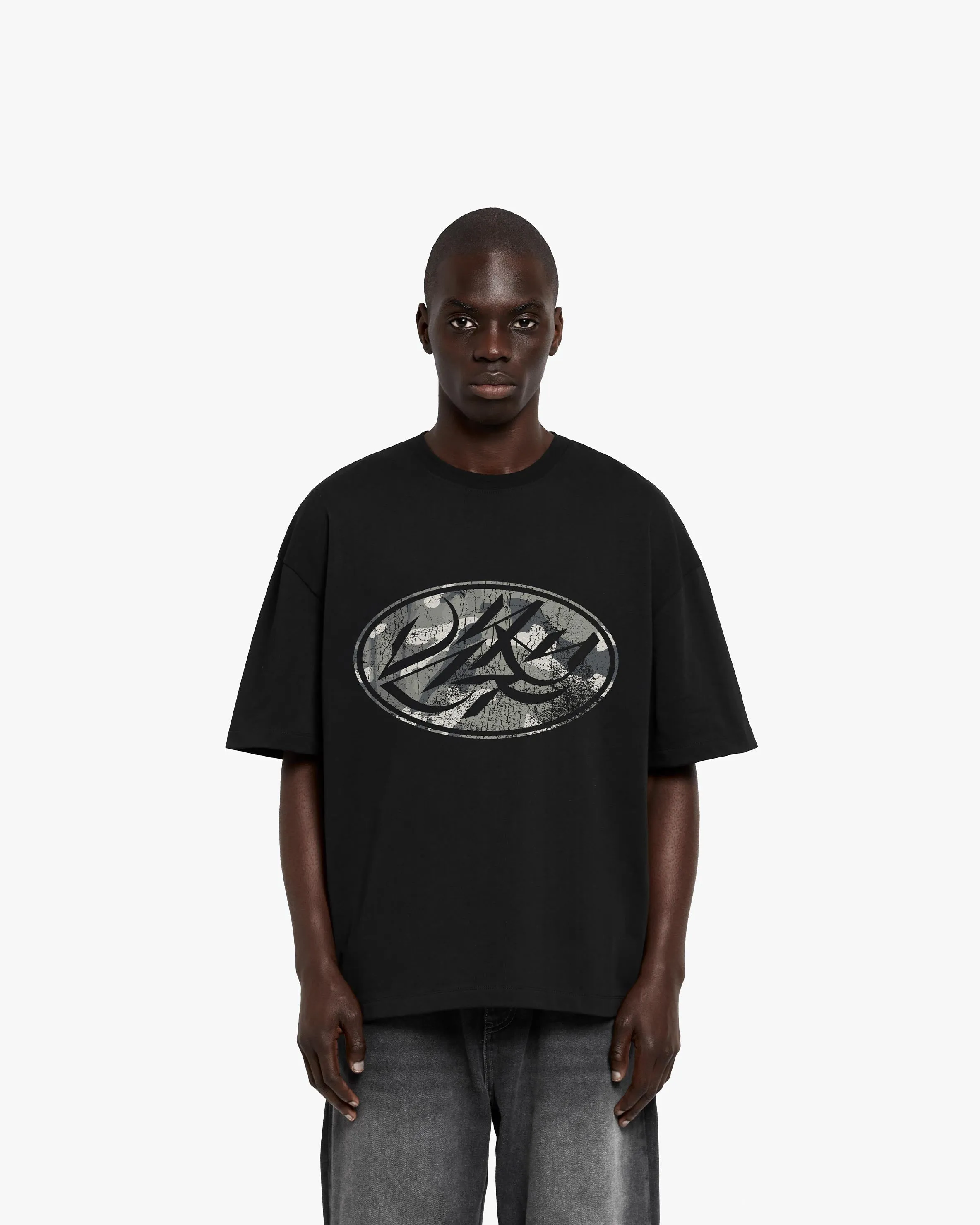 BROKEN SCRIPT TEE BLACK sold by vicinity product image thumbnail 2