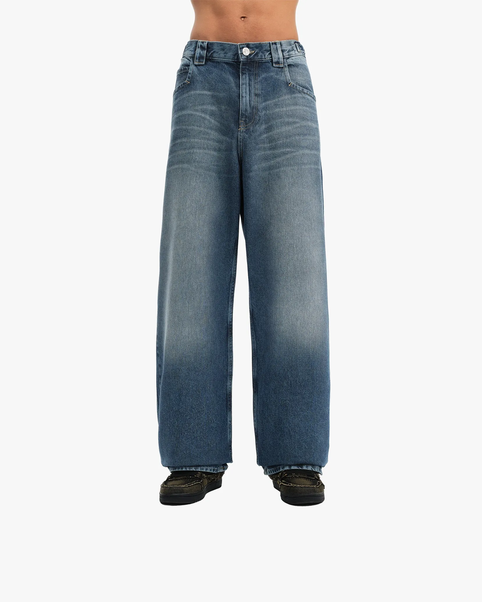 LA DENIM sold by vicinity product image thumbnail 2