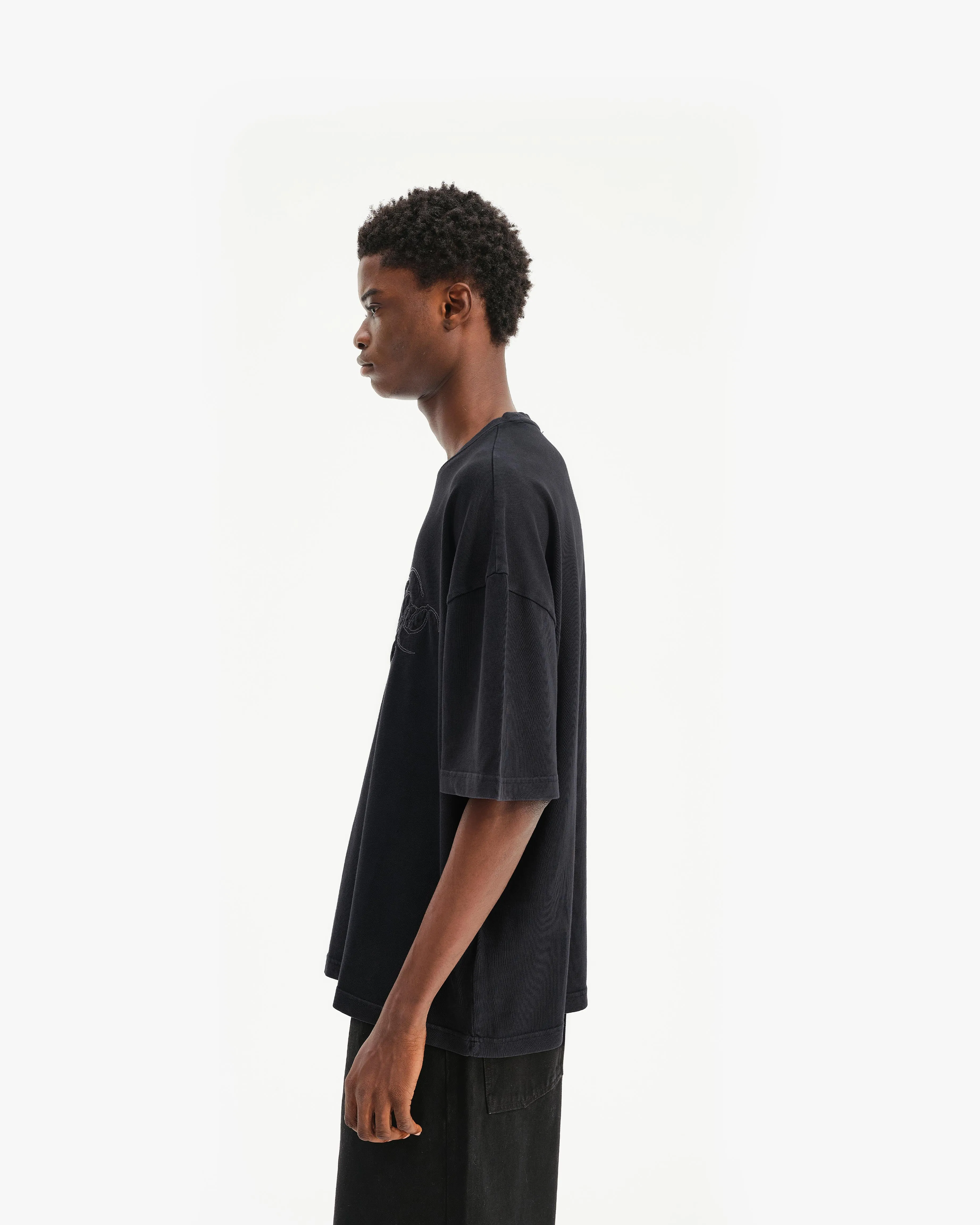 SIGNATURE TEE VINTAGE BLACK sold by vicinity product image thumbnail 4