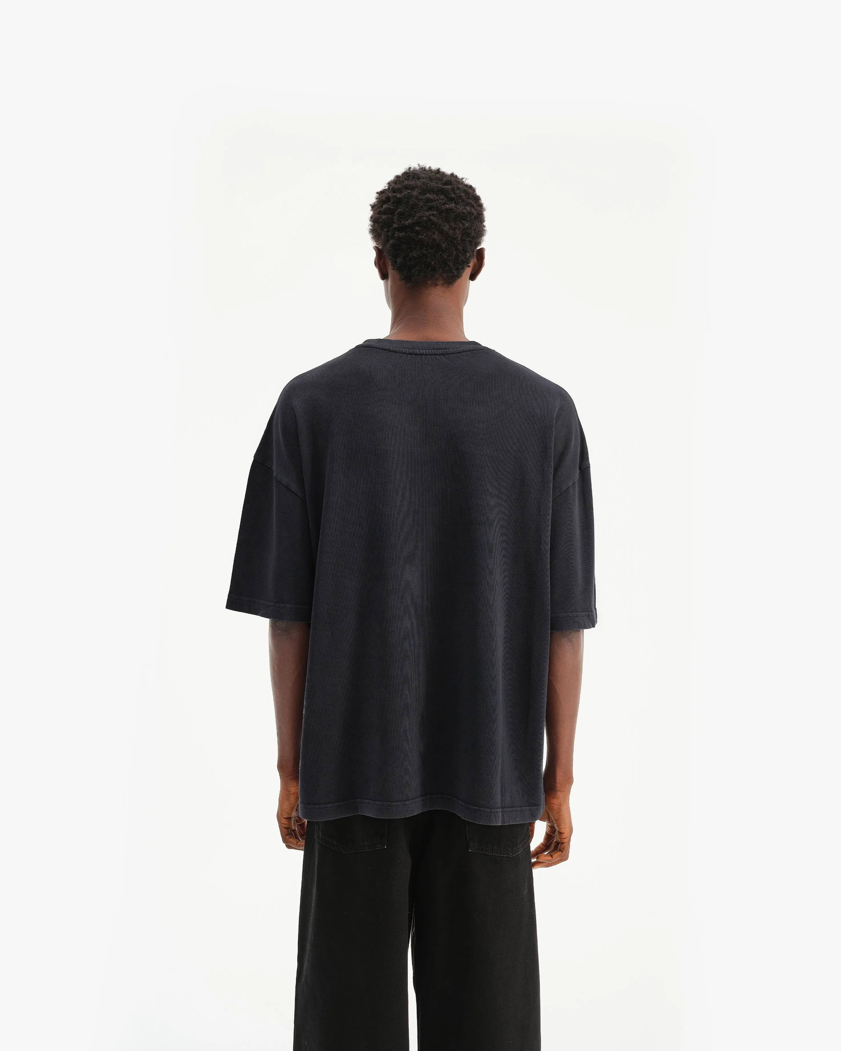 SIGNATURE TEE VINTAGE BLACK sold by vicinity product image thumbnail 5