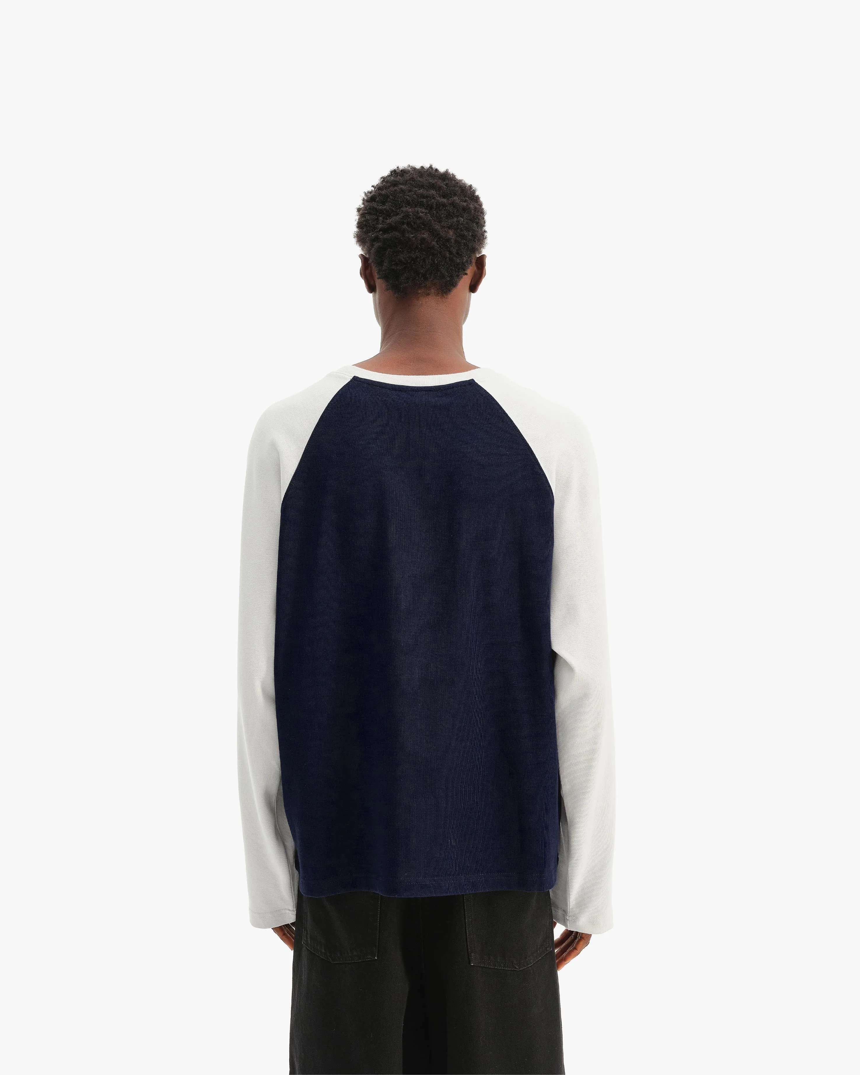 HALL OF FAME LONGSLEEVE BLUE/GREY sold by vicinity product image thumbnail 5