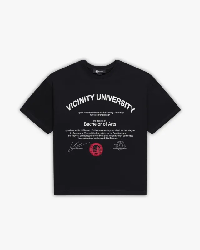 UNIVERSITY TEE BLACK made by vicinity