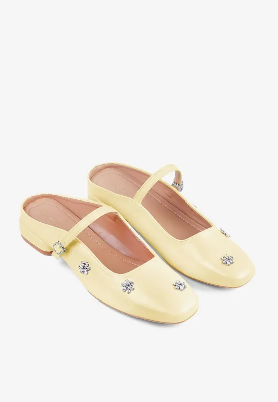 Amber in Yellow sold by INPACA