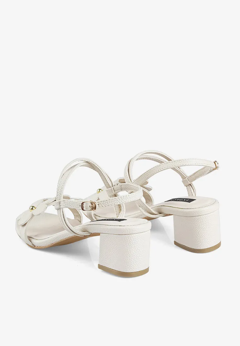 Daisy in White sold by INPACA product image thumbnail 4