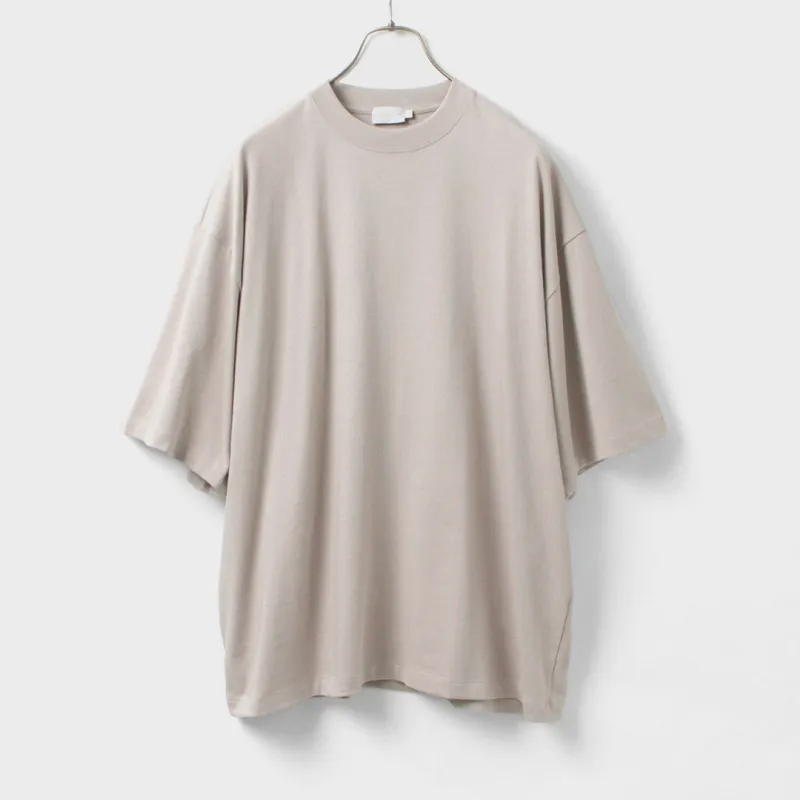 HANDVAERK / Crew Neck Short Sleeve T-Shirt made by Haku Clothing