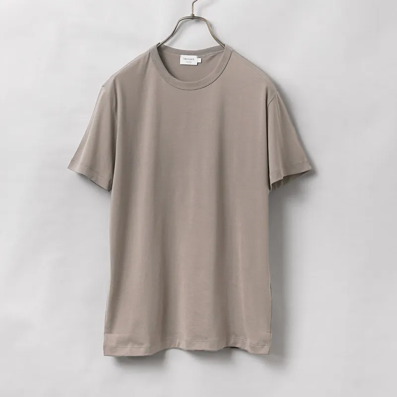 HANDVAERK / New Crew Neck Short Sleeve T-Shirt made by Haku Clothing