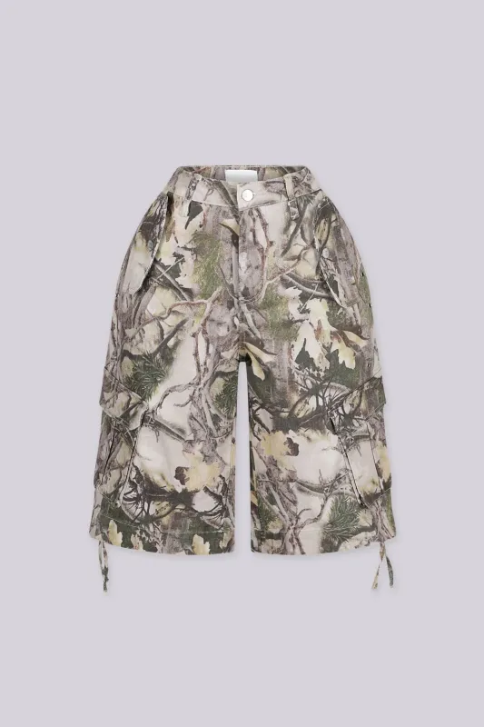Jared Camo Bermuda Pants made by Vibrant