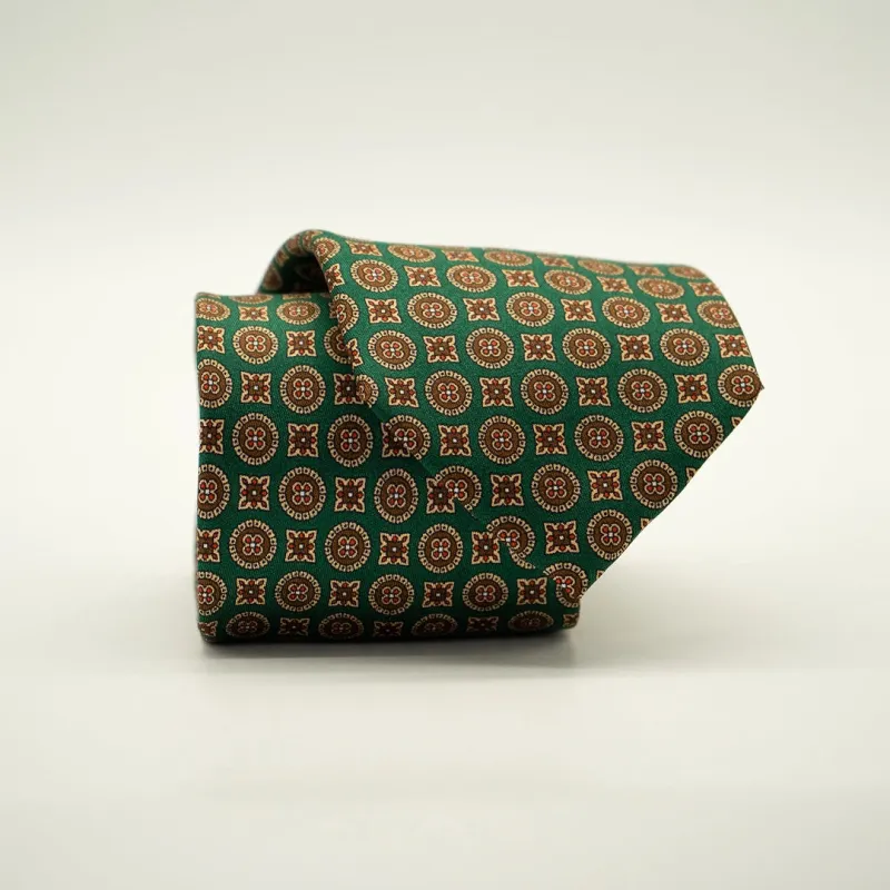 Green with Gold Medallion Pattern made by Sartoria Vienna