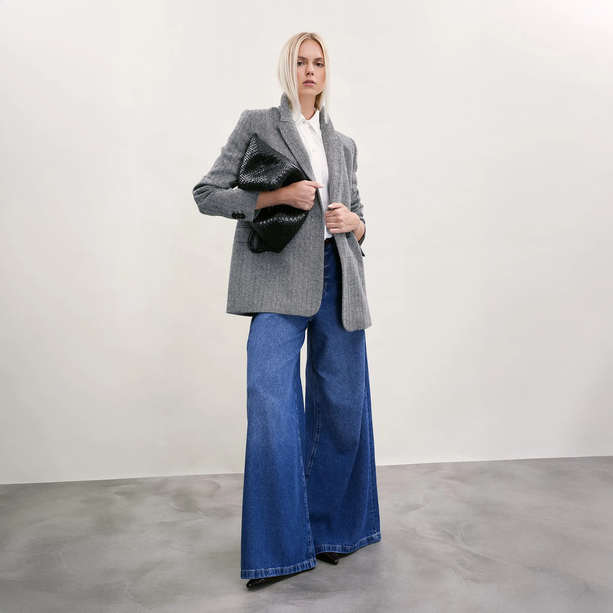 MANÚ sold by The Landskein product image thumbnail 2