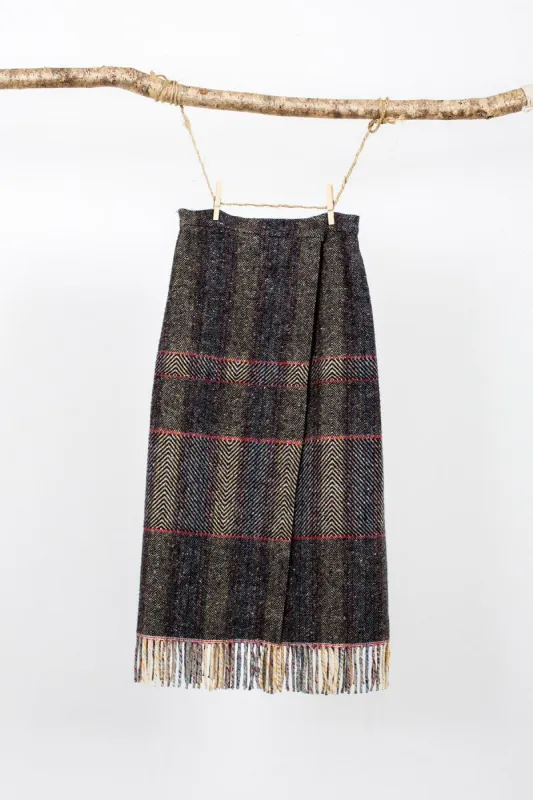classic weave skirt - black sold by The Tweed Project