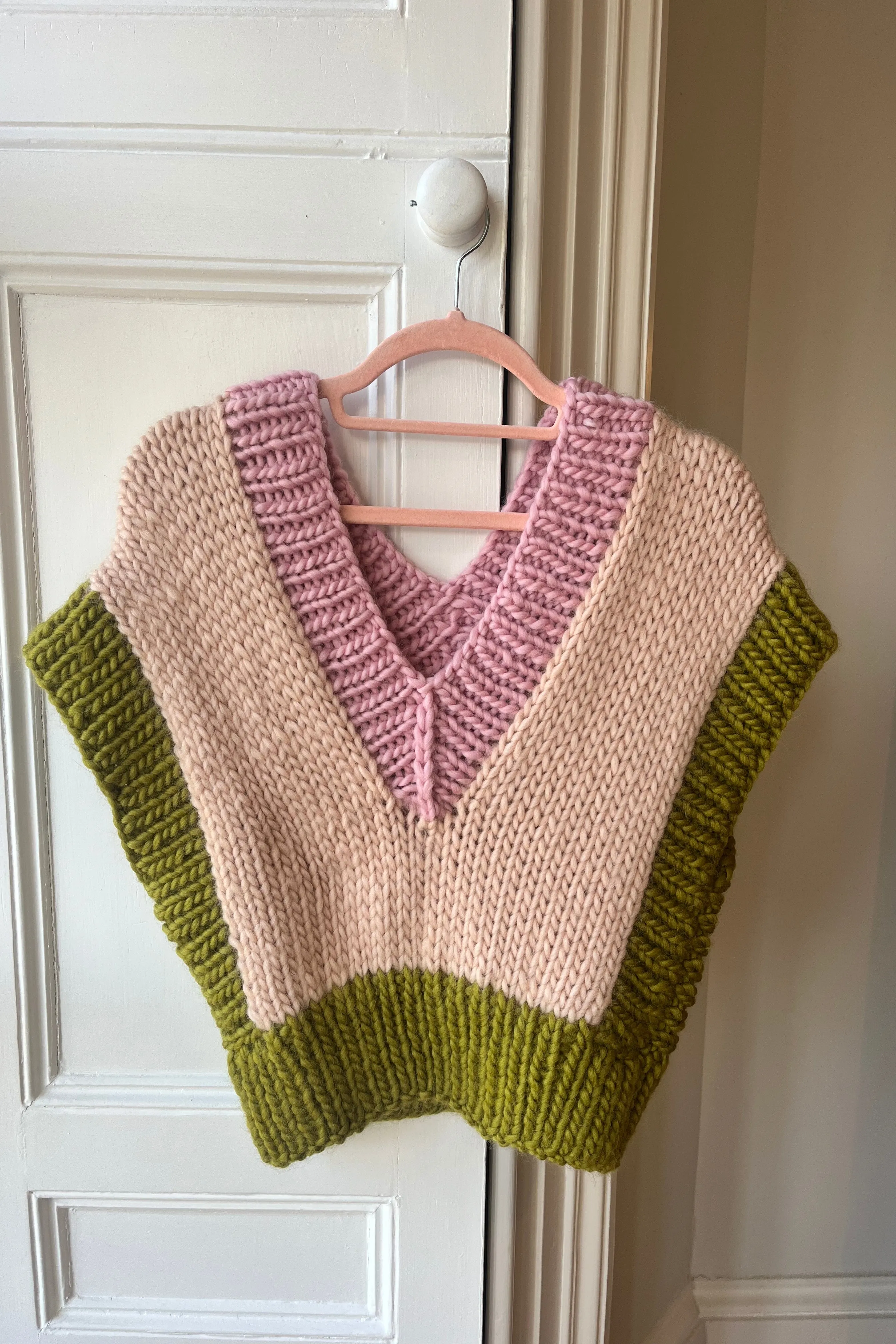 Cartoon Chunky Knit Vest S/M (Sample) sold by Hope Macaulay product image thumbnail 4