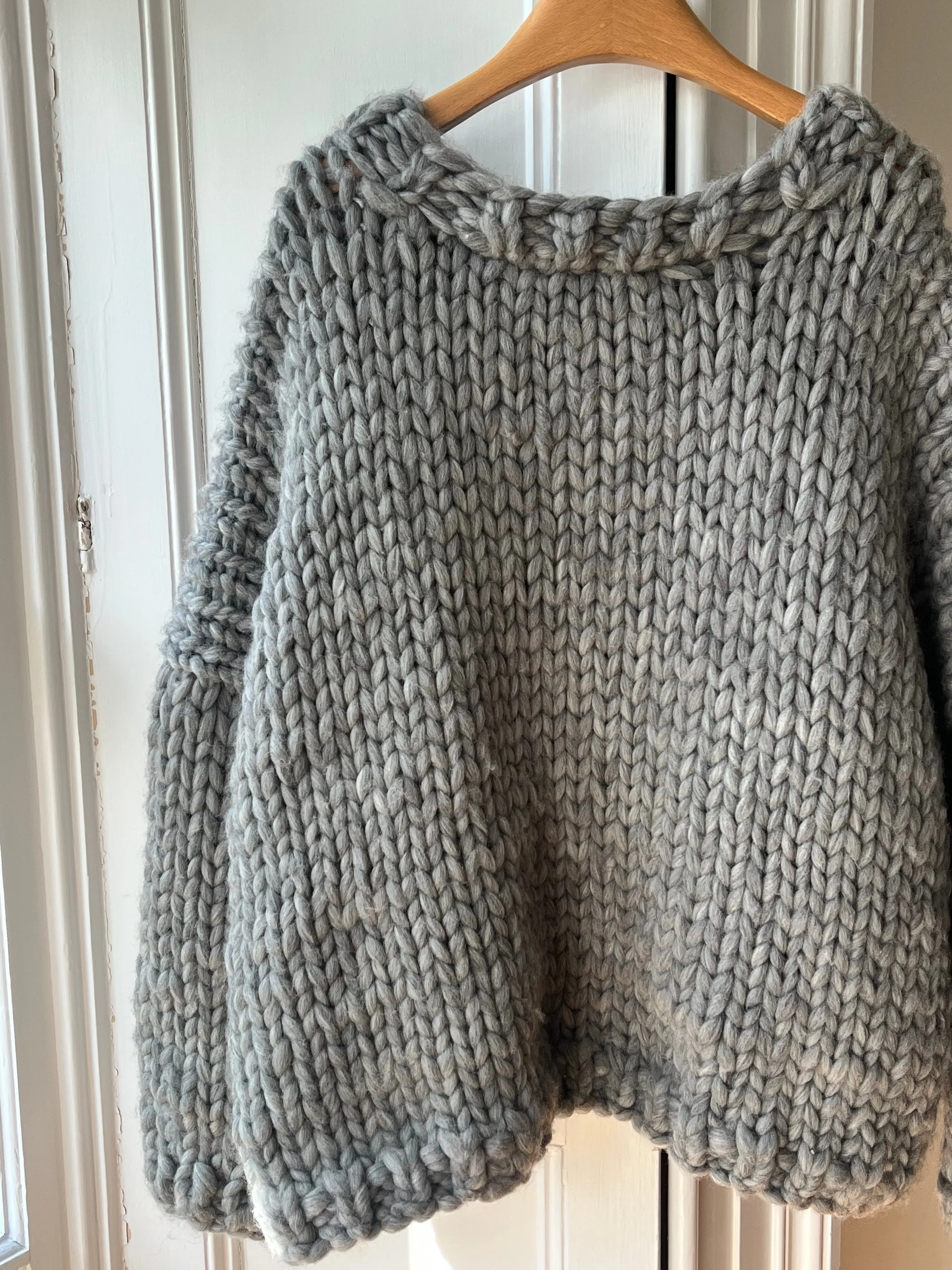 Grey Bow Chunky Knit Sweater S/M (Sample) sold by Hope Macaulay product image thumbnail 4