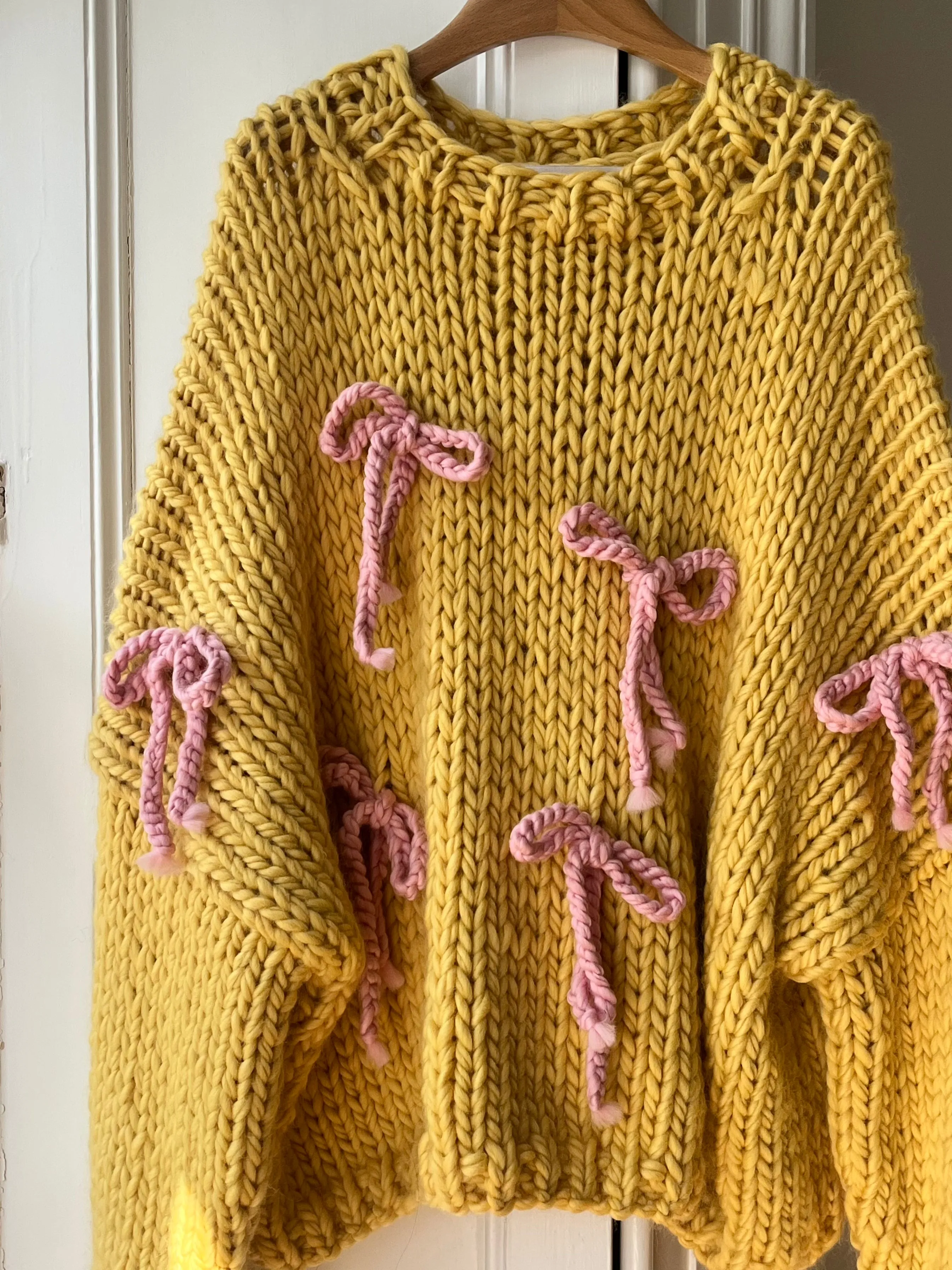 Yellow Bow Chunky Knit Sweater L/XL (Sample) sold by Hope Macaulay product image thumbnail 2
