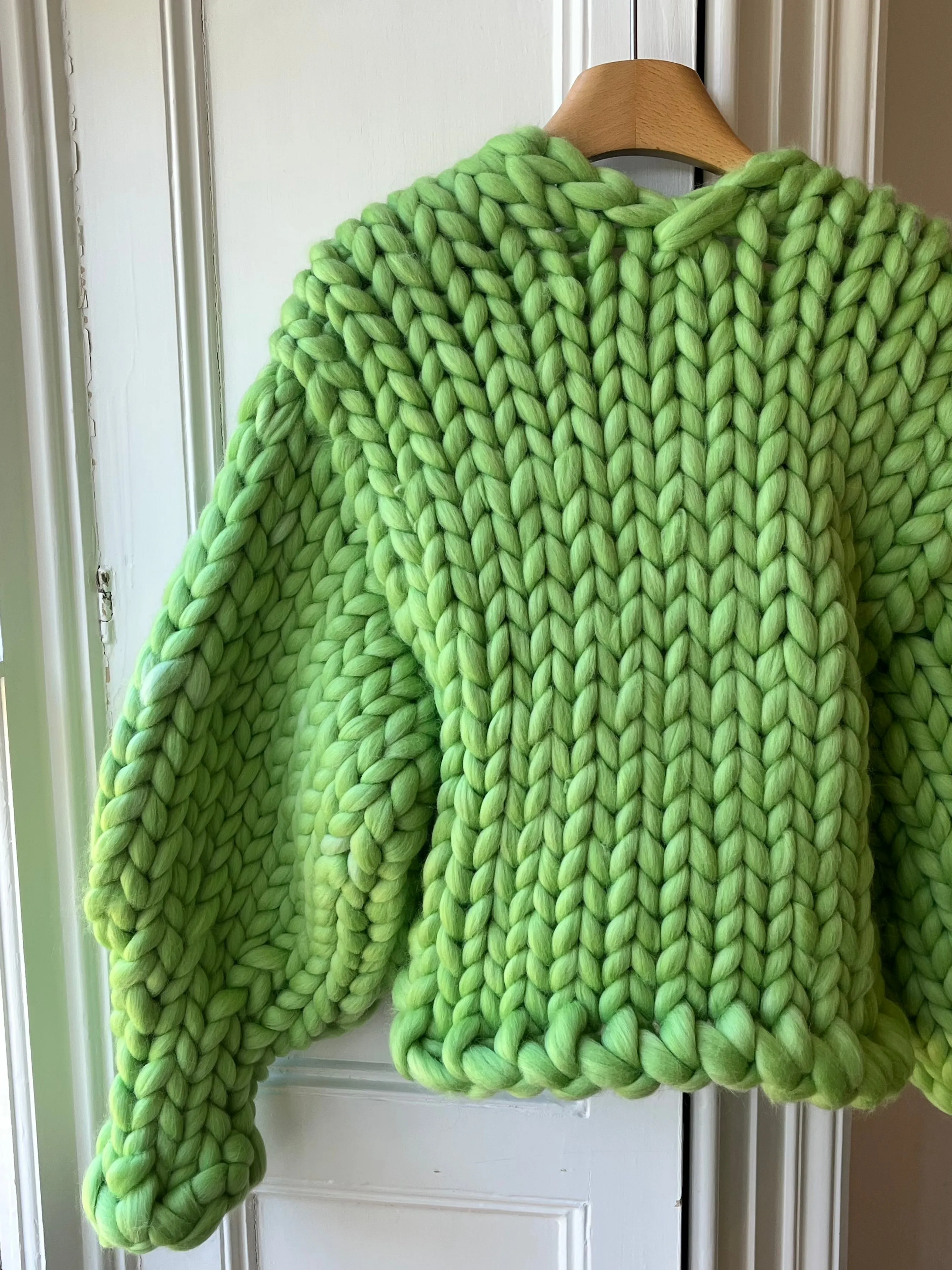Apple Green Colossal Knit Cardigan S/M, XXL (Merino Limited Edition Sample) sold by Hope Macaulay product image thumbnail 4