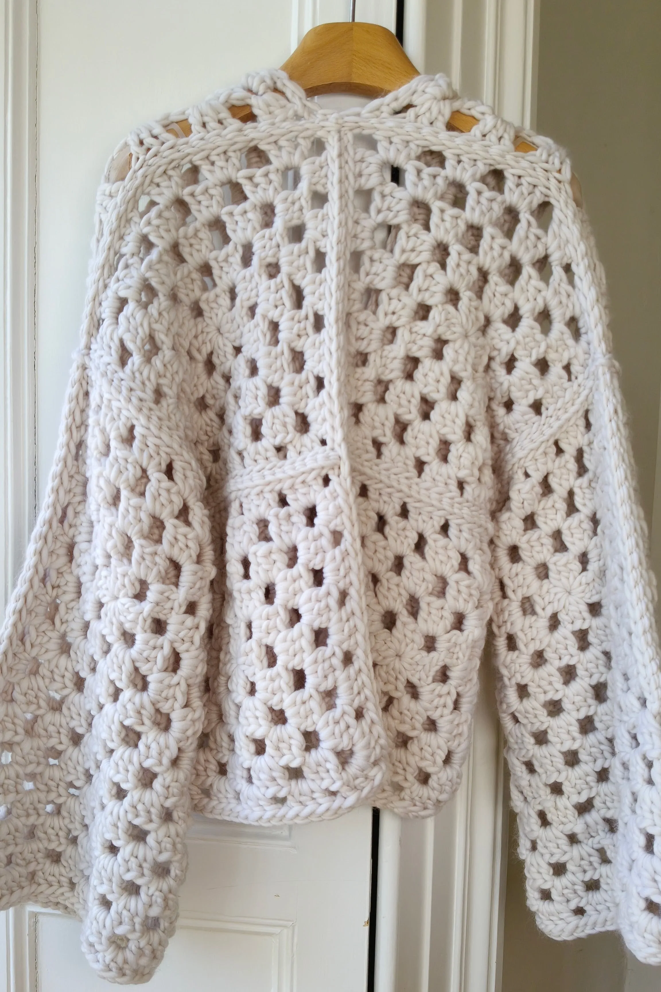 White Crochet Knit Cardigan S/M (Sample) sold by Hope Macaulay product image thumbnail 4