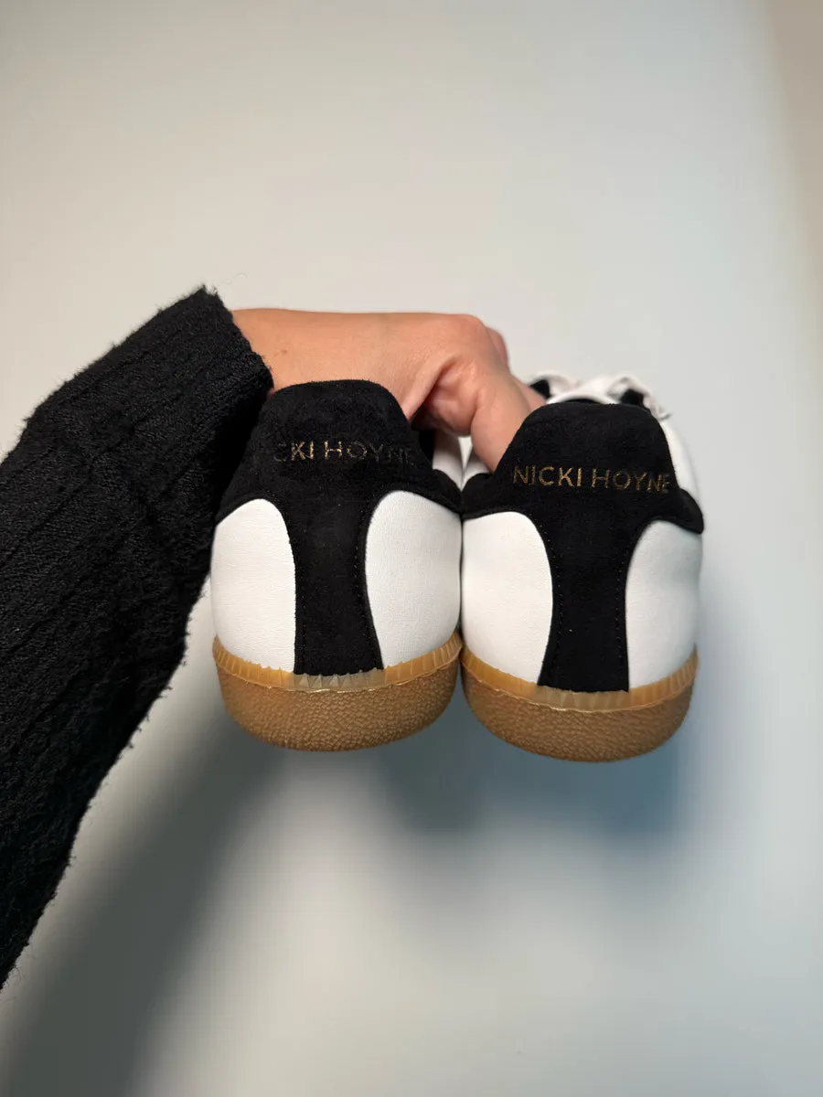 ReSELL - Sporty Trainer - White/Black 39 sold by Nicki Hoyne product image thumbnail 3