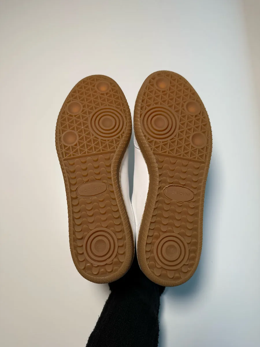 ReSELL - Sporty Trainer - White/Black 39 sold by Nicki Hoyne product image thumbnail 4