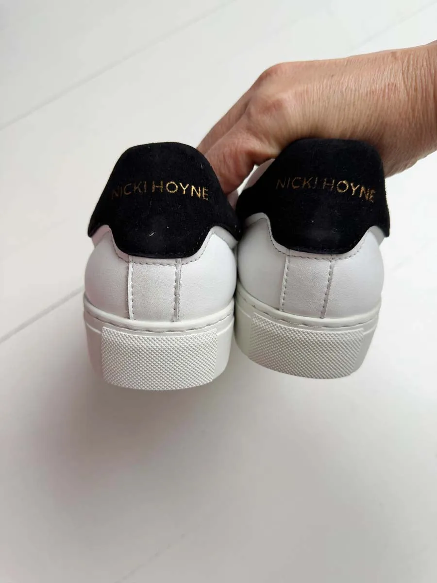 ReSELL - Classic Trainer - White/Black 41 sold by Nicki Hoyne product image thumbnail 4