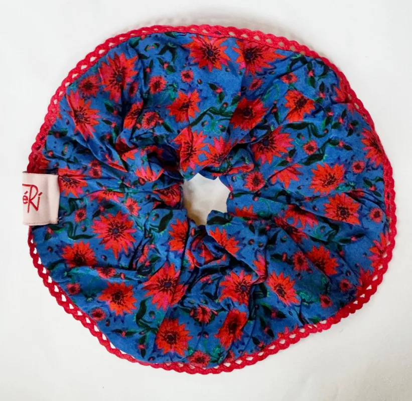SCRUNCHIES sold by Feri
