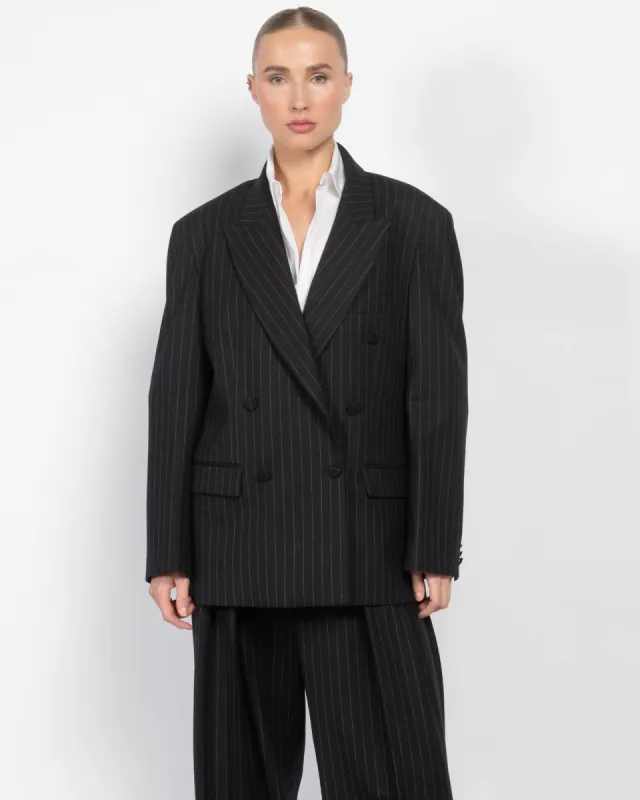 Blazer sold by TNT Fashion
