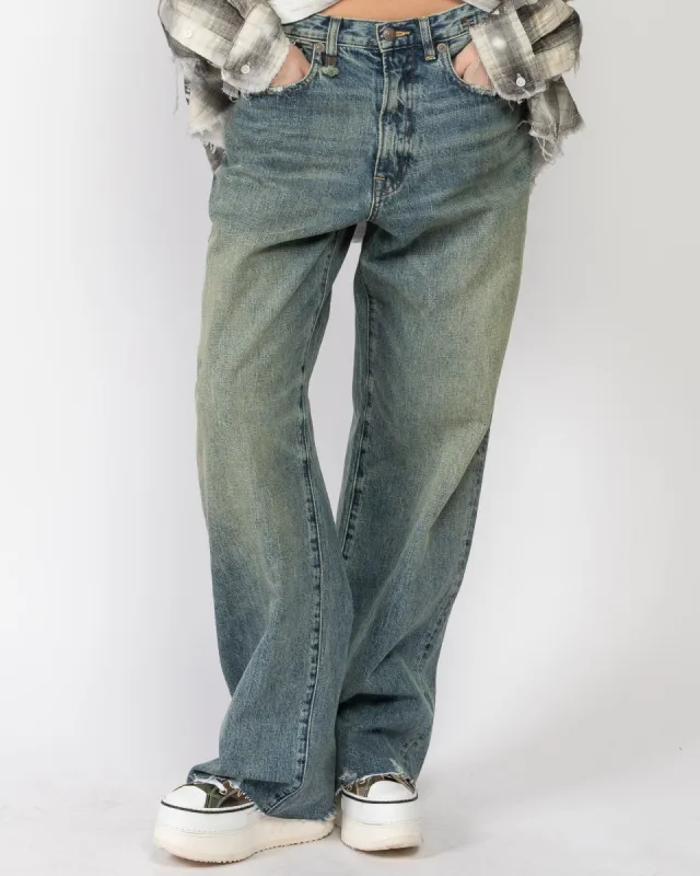 Darcy Loose Jeans sold by TNT Fashion