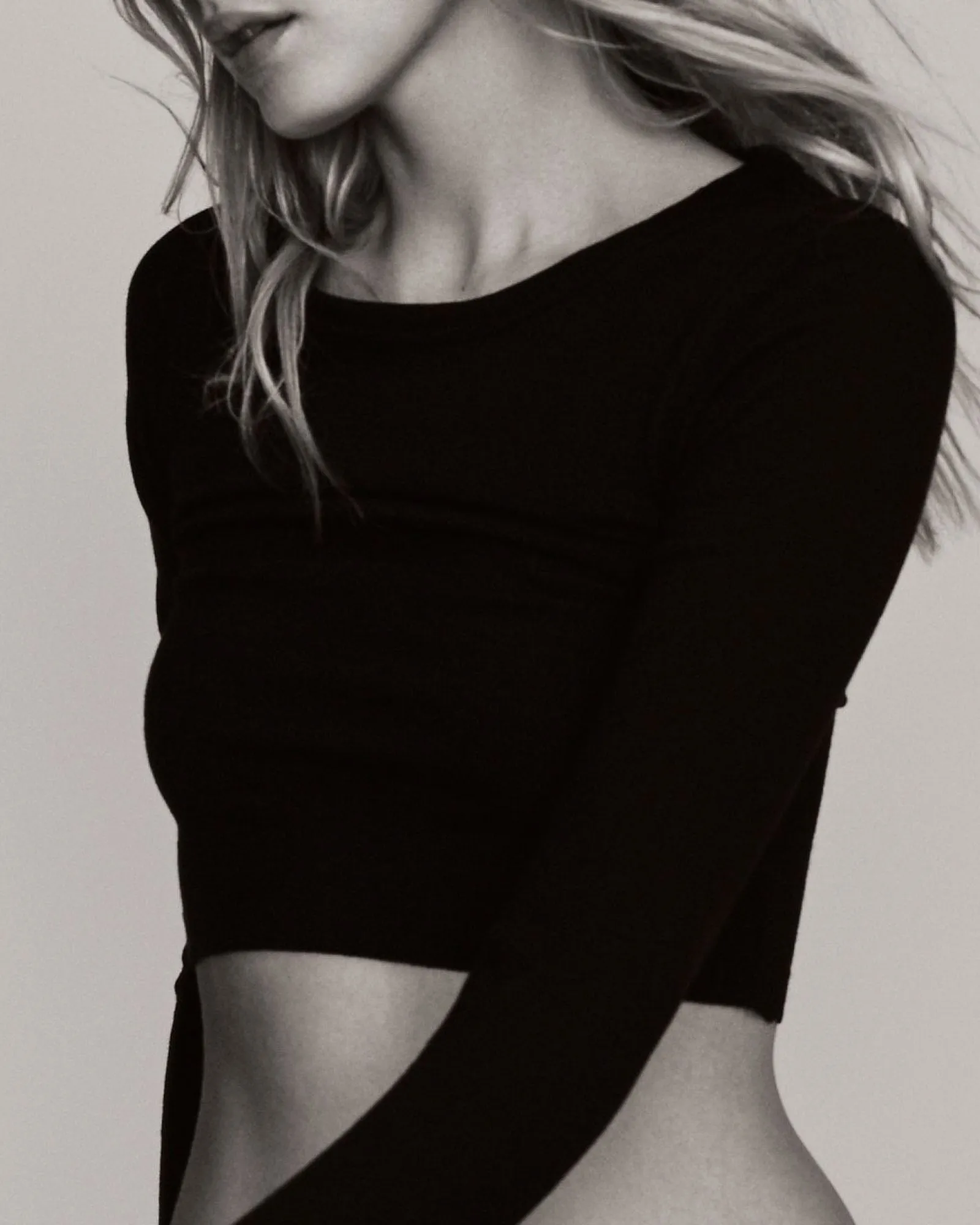 Cropped Long Sleeve Fitted Top sold by TNT Fashion product image thumbnail 3