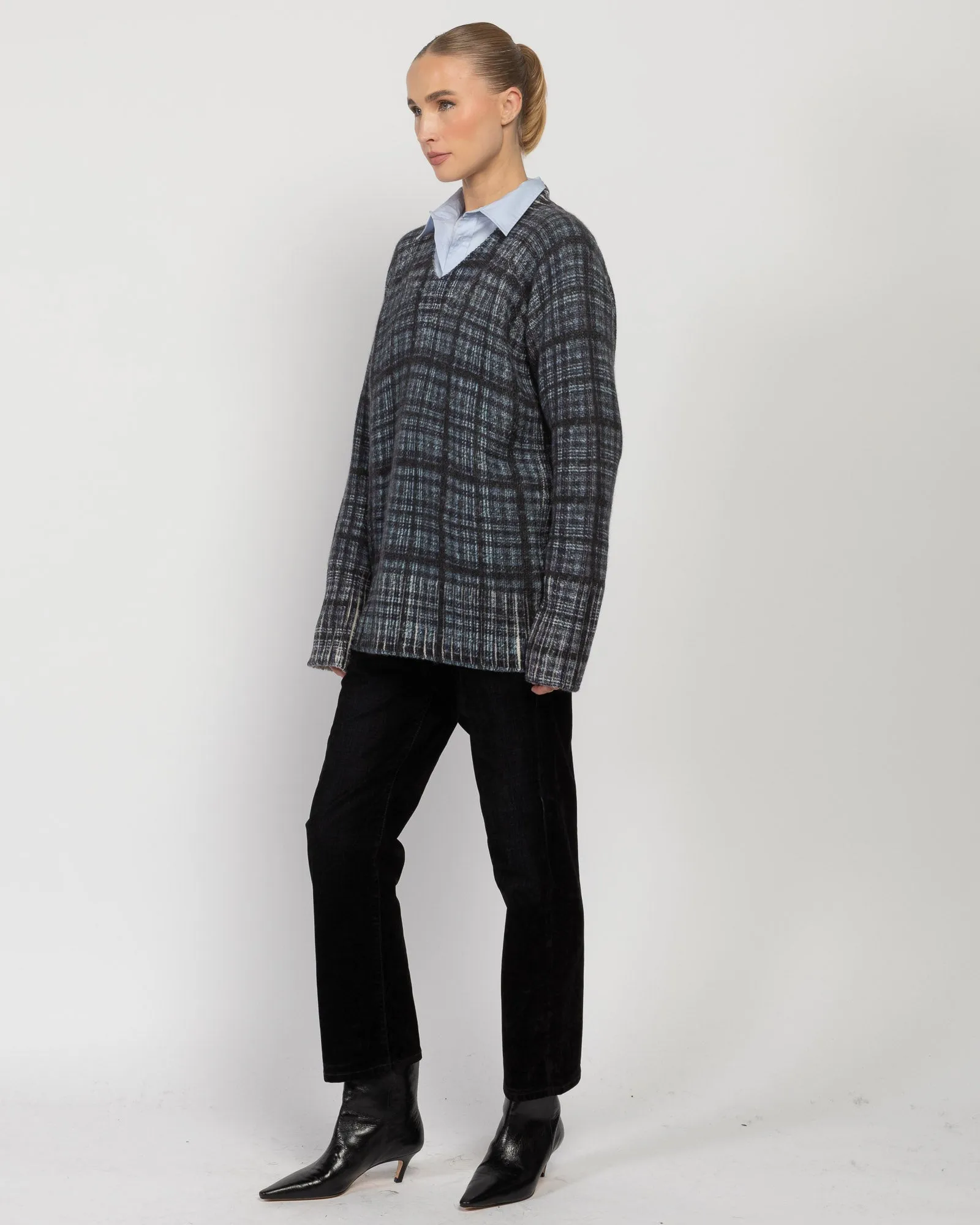 V-Neck sold by TNT Fashion product image thumbnail 3