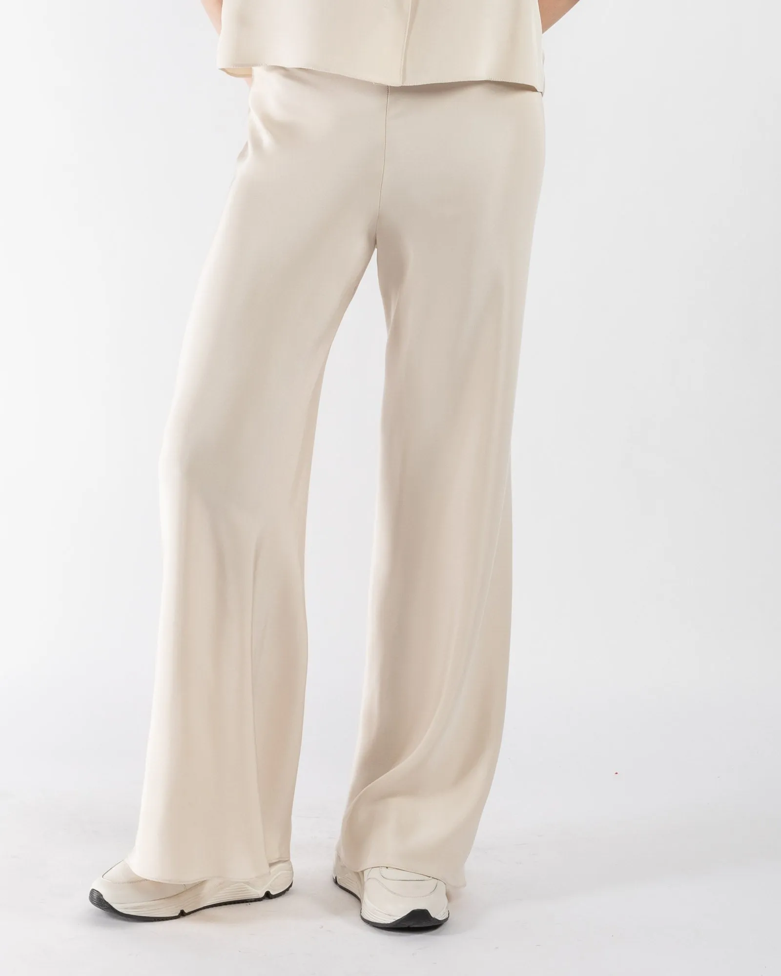 Chute Pants sold by TNT Fashion