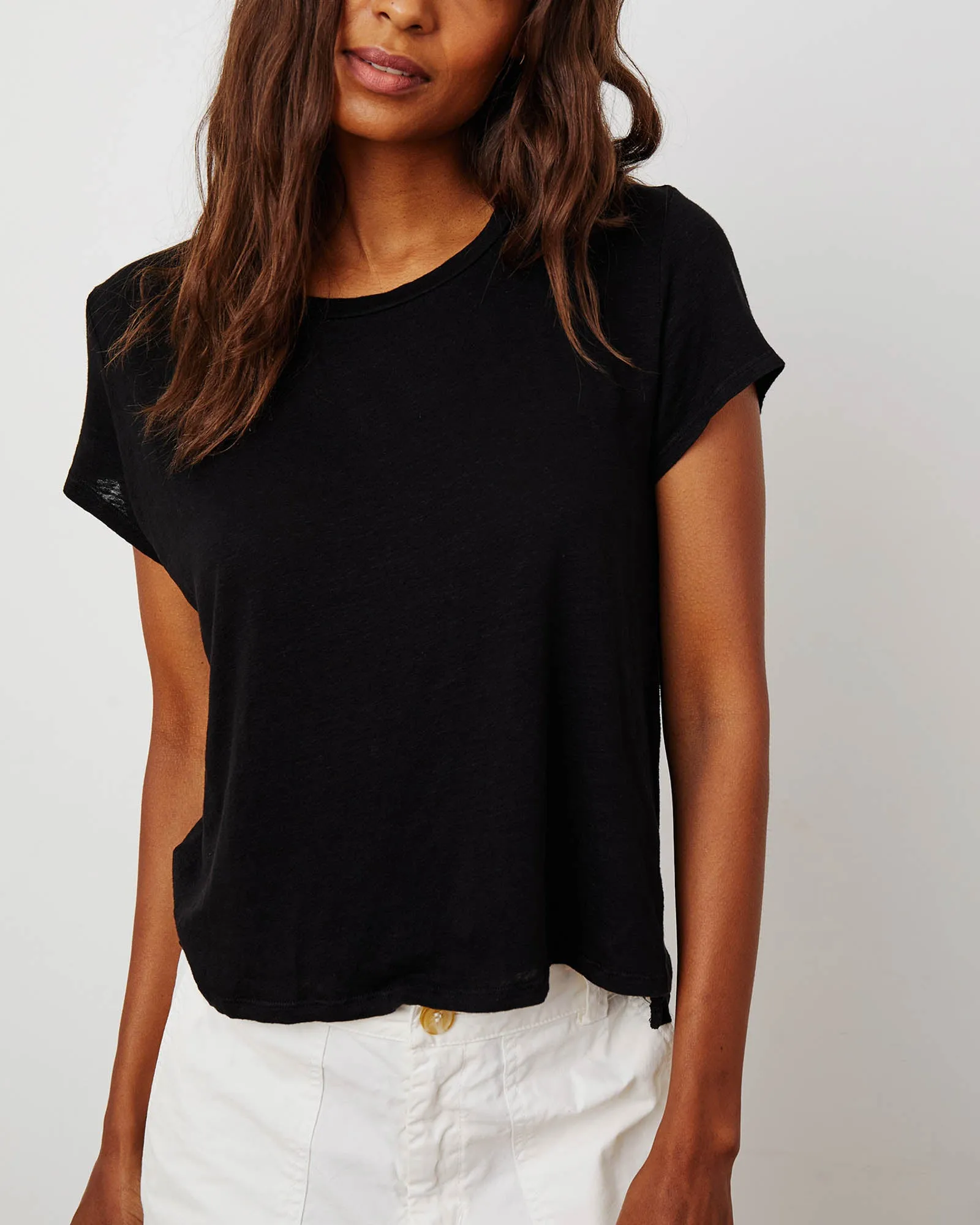 Linen Knit Short Sleeve Crew sold by TNT Fashion