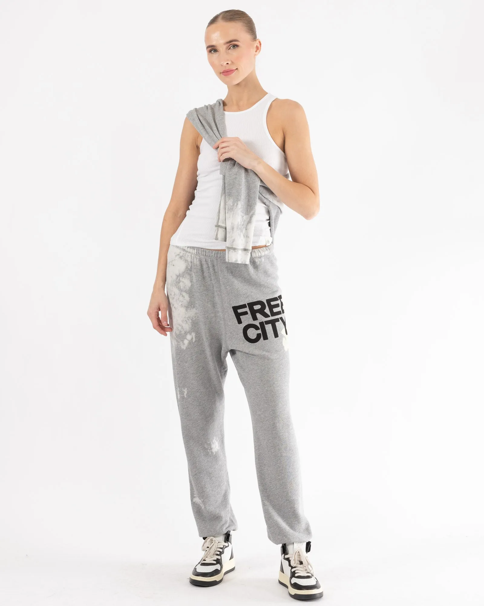 Bleachout Superfluff OG Sweatpants sold by TNT Fashion product image thumbnail 2