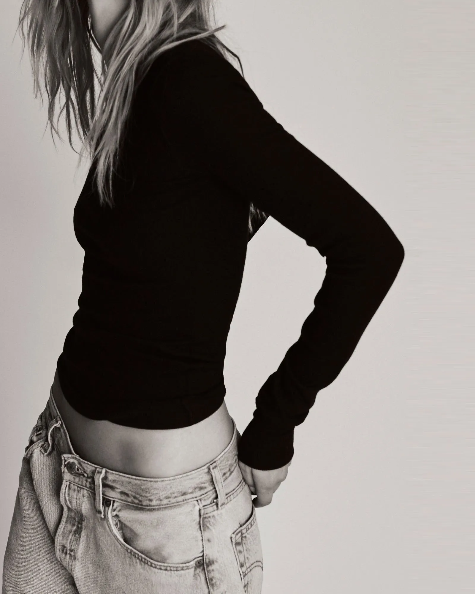 Long Sleeve Fitted Top sold by TNT Fashion product image thumbnail 4