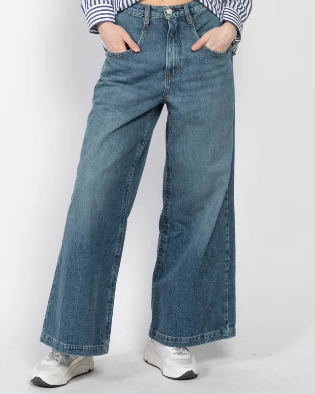 The Skater Jeans sold by TNT Fashion