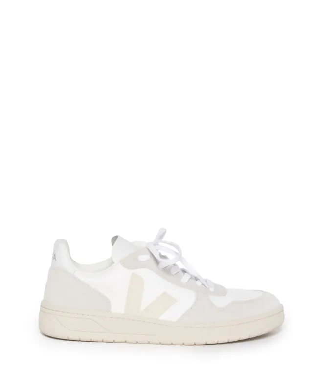 Mesh V-10 Sneakers sold by TNT Fashion