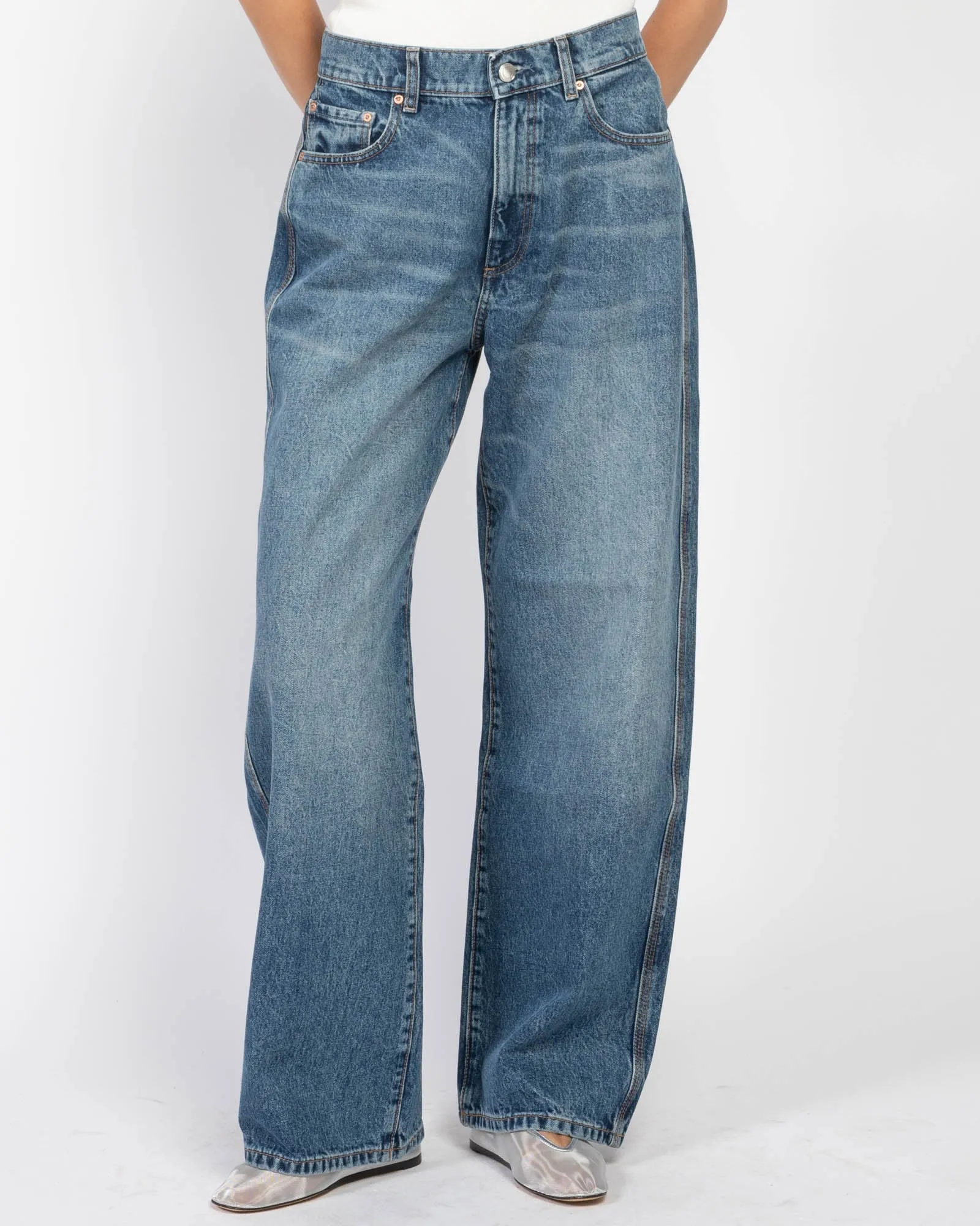 Taylor Barrel Jeans sold by TNT Fashion