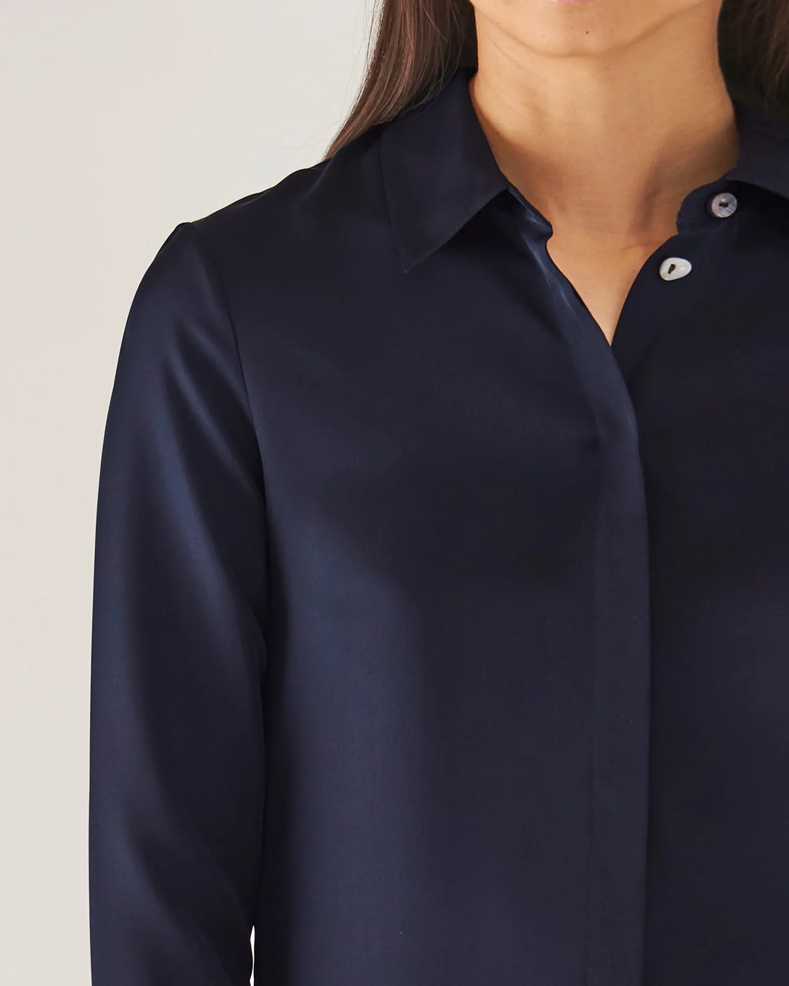 Silk Classic Shirt sold by TNT Fashion product image thumbnail 4