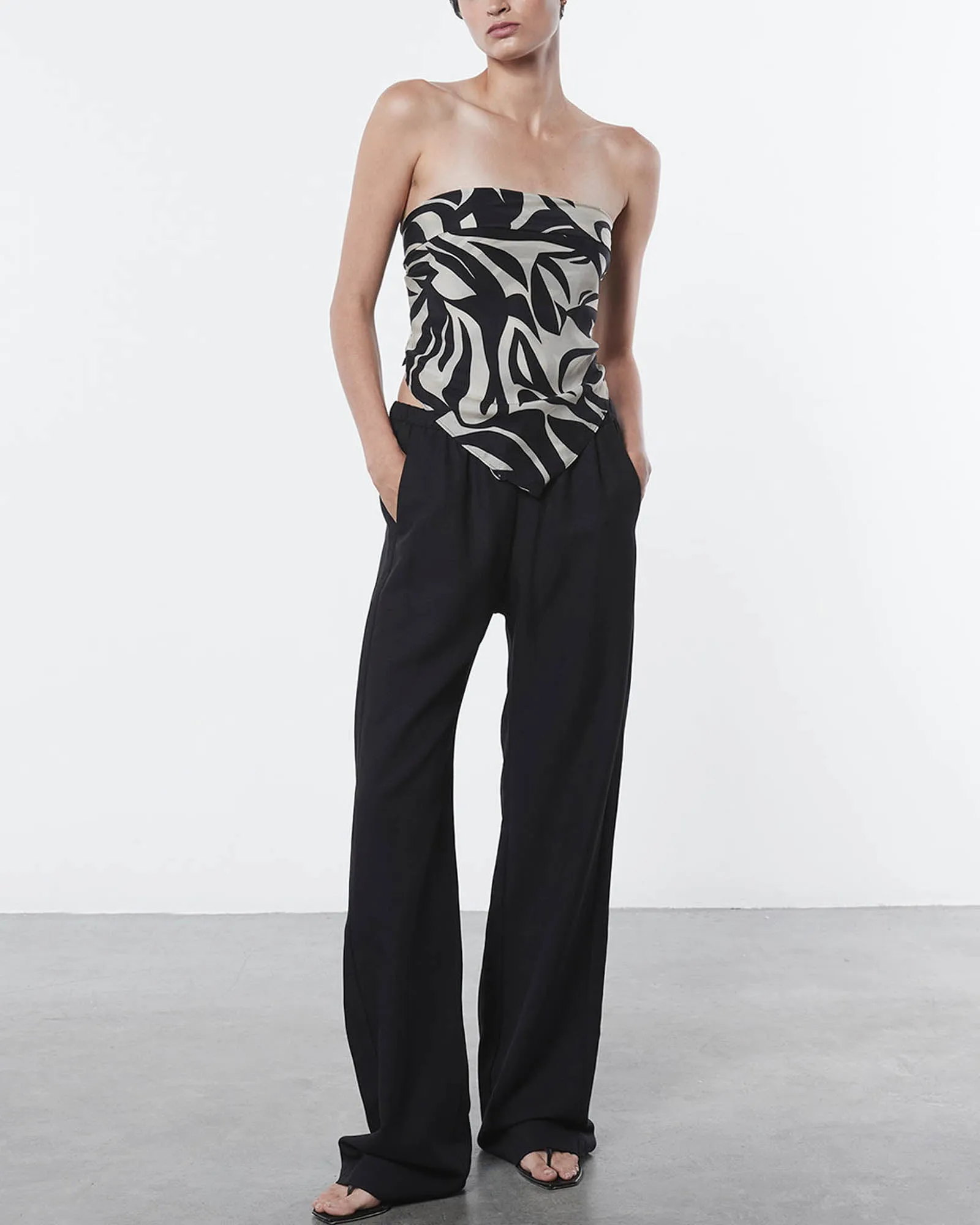 Twill Everywhere Pants sold by TNT Fashion product image thumbnail 2