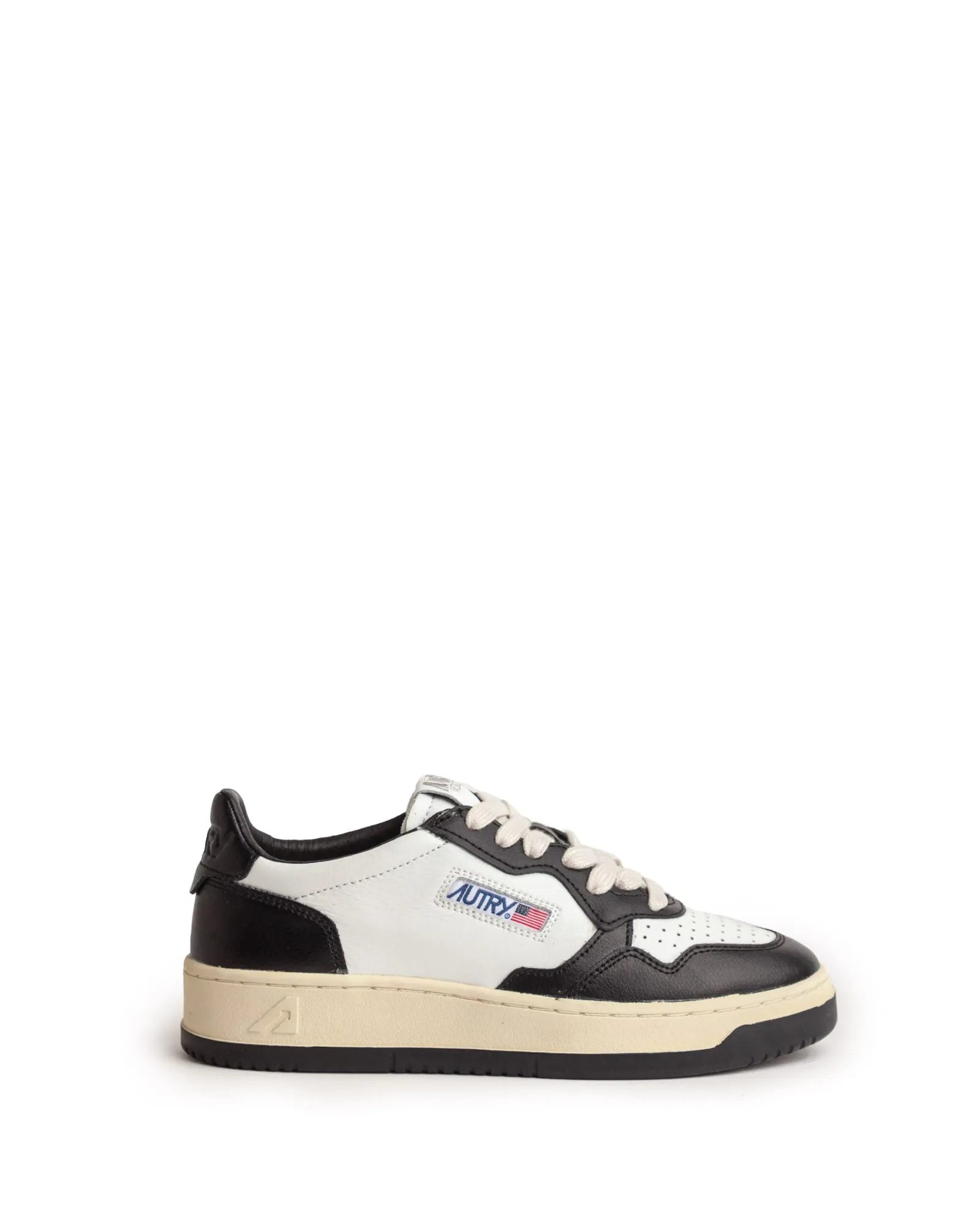 Medalist Low Sneakers sold by TNT Fashion