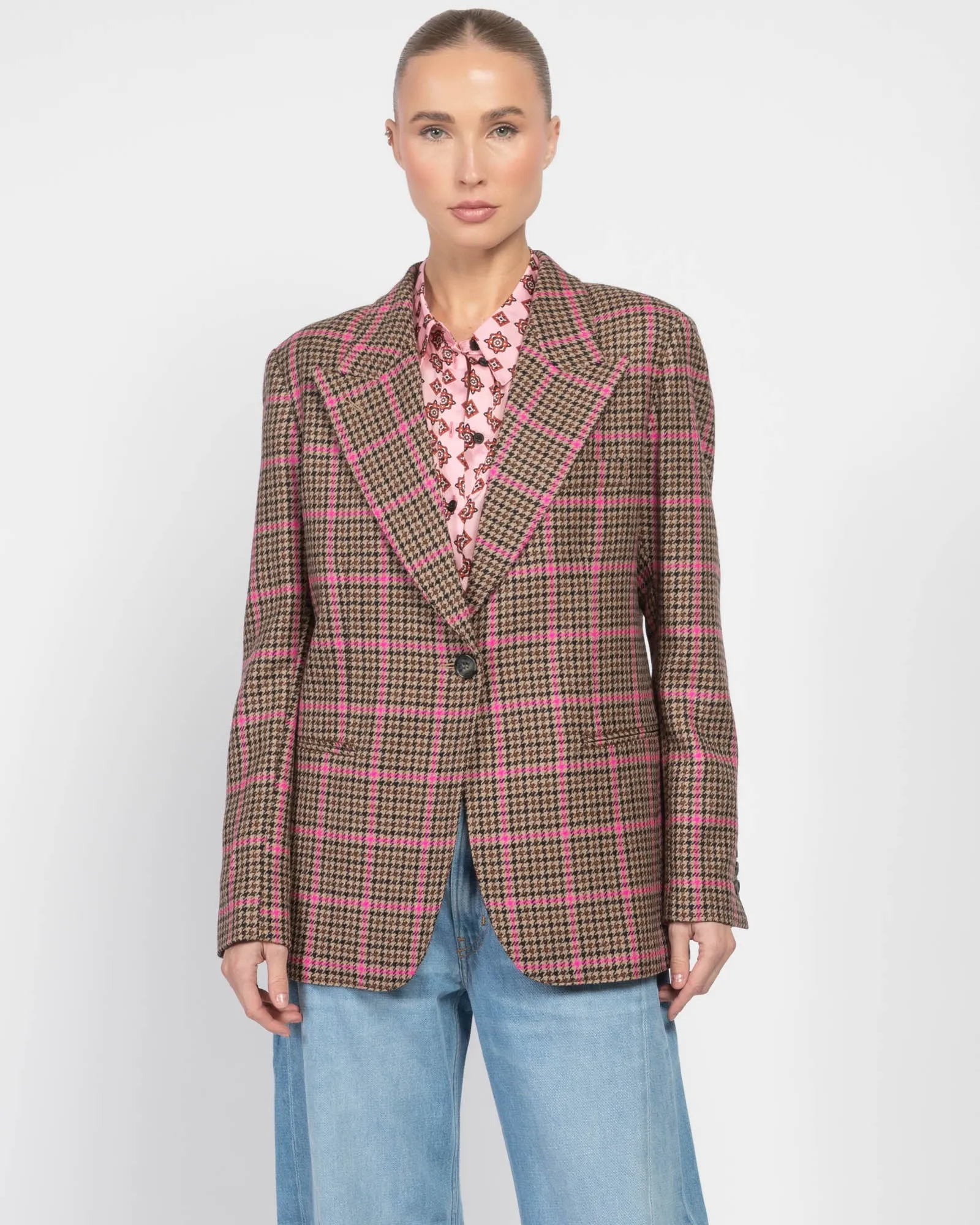 90's Blazer sold by TNT Fashion