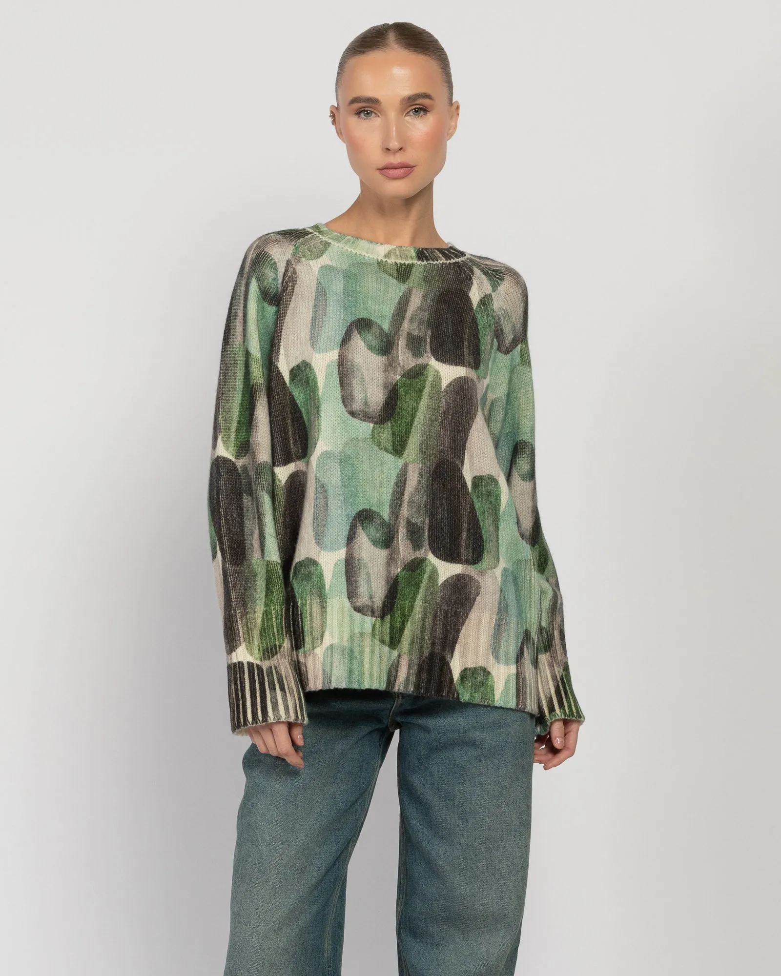 Crewneck sold by TNT Fashion