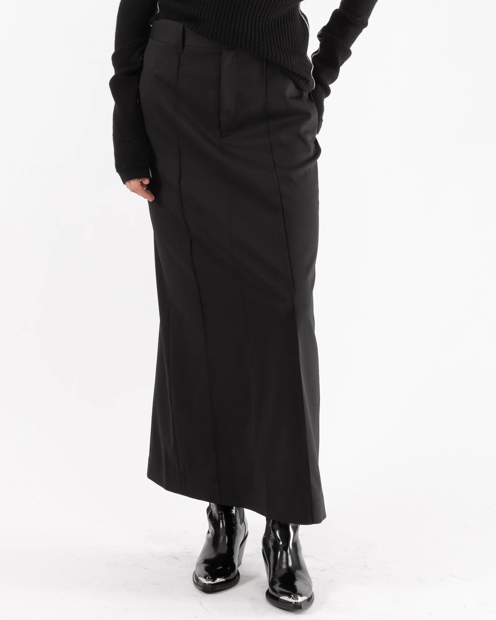 Skirt sold by TNT Fashion