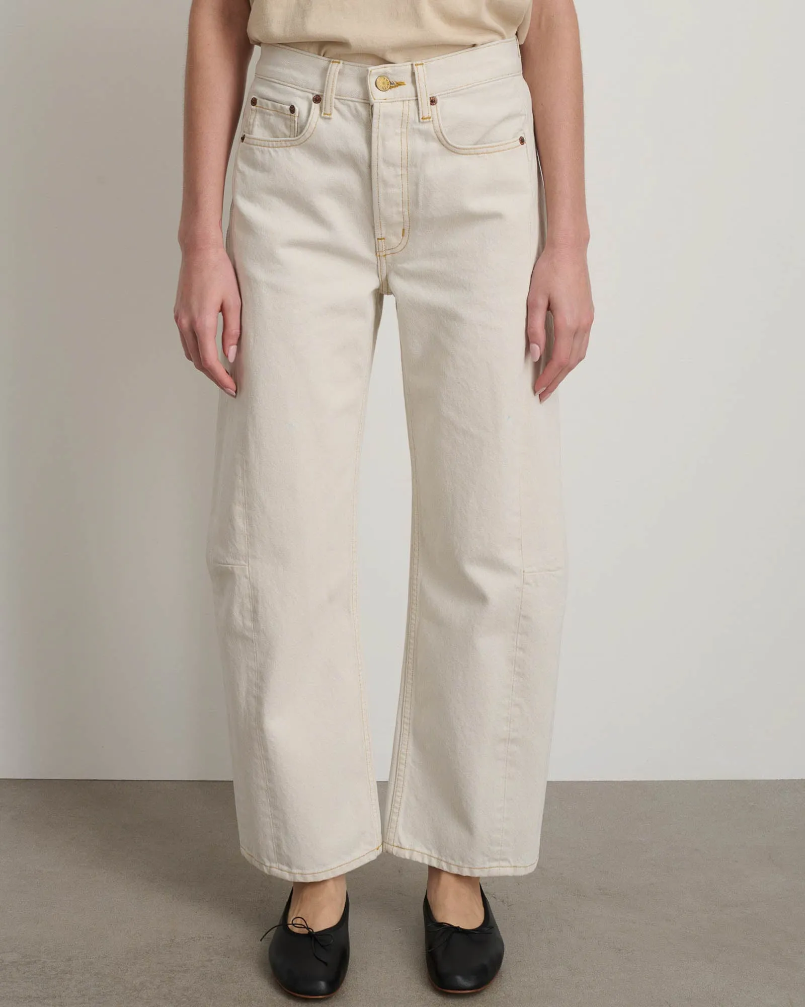 Slim Lasso Jeans sold by TNT Fashion