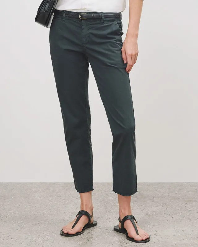 East Hampton Pants sold by TNT Fashion