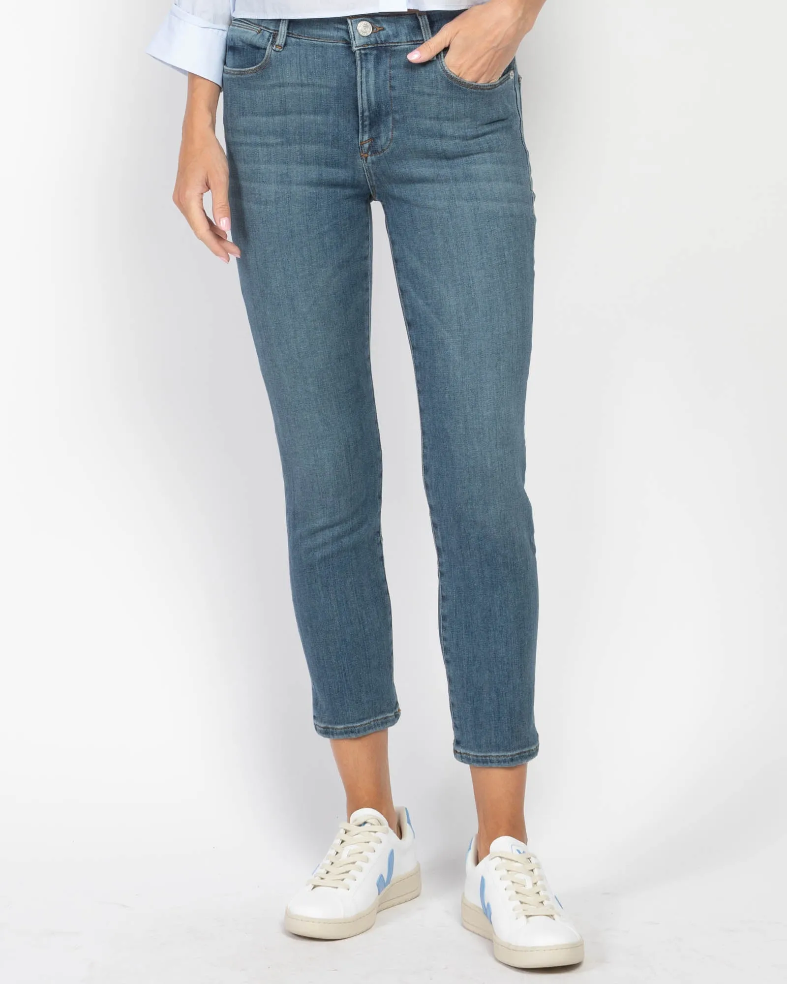 Le High Straight Jeans sold by TNT Fashion