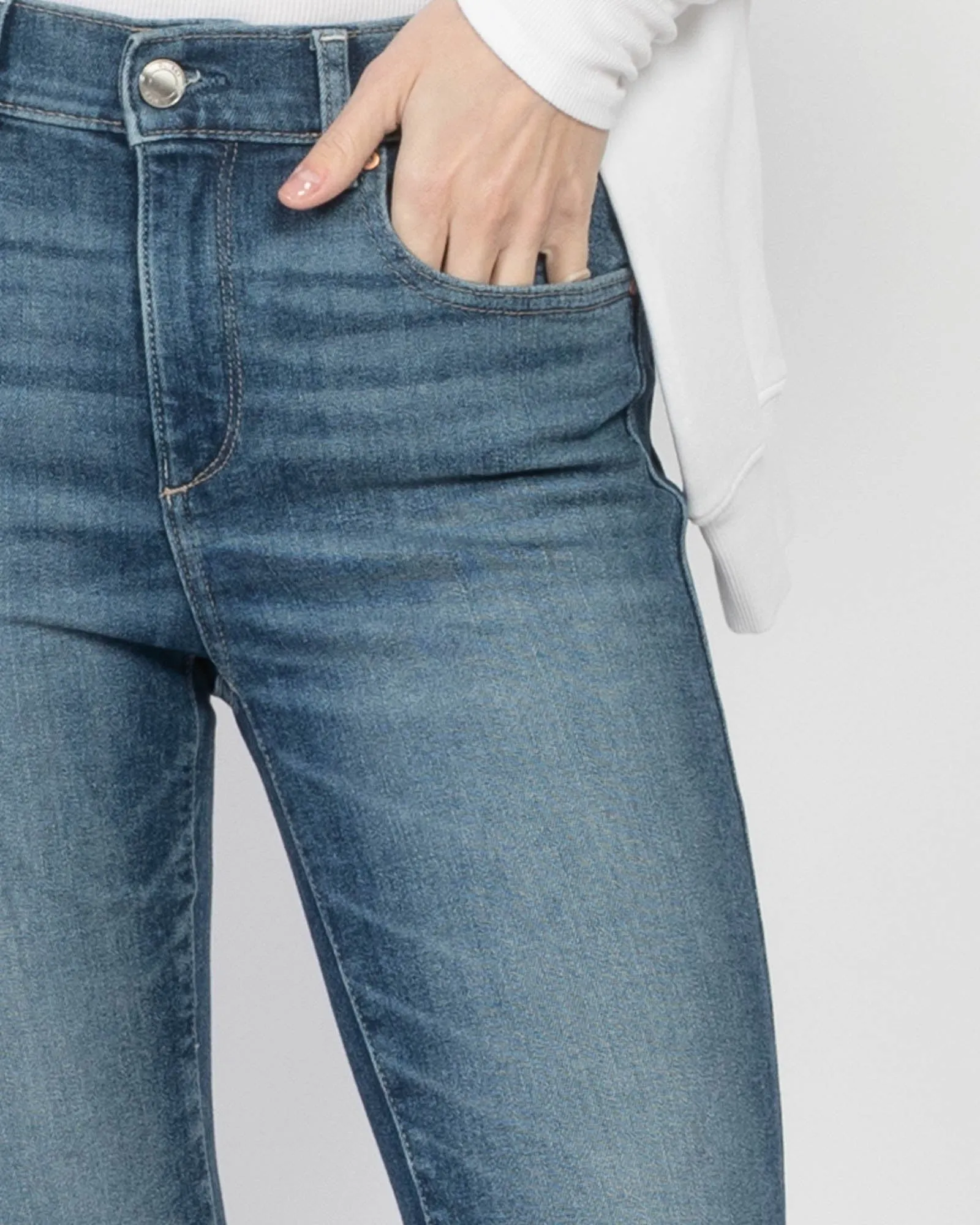 Mara Straight Jeans sold by TNT Fashion product image thumbnail 5