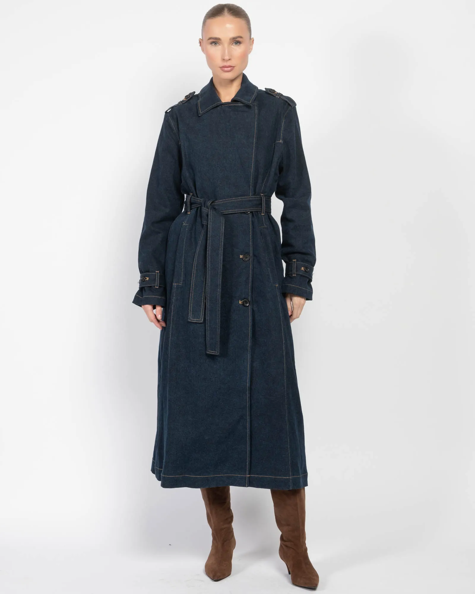 Trenchcoat sold by TNT Fashion