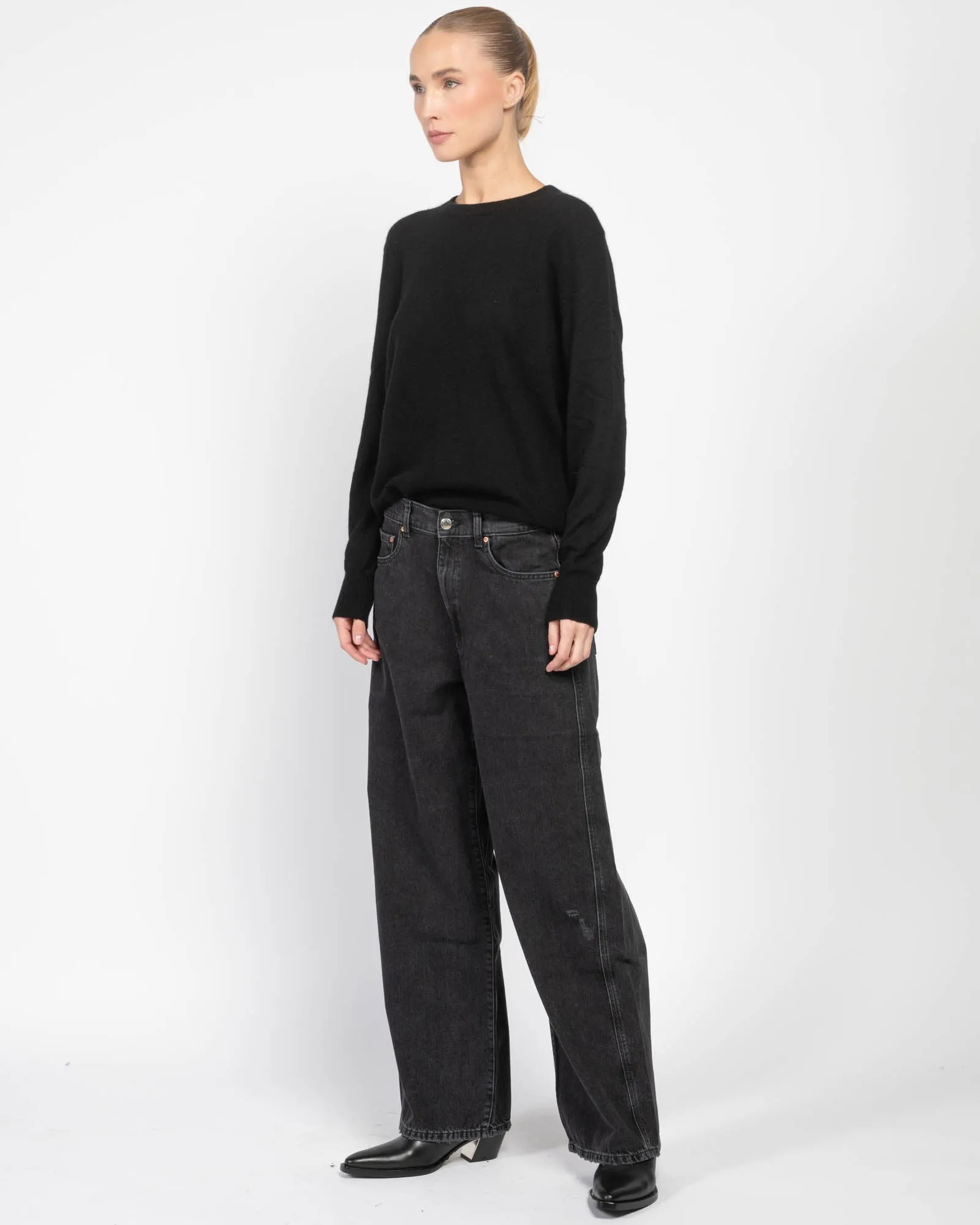 Taylor Barrel Jeans sold by TNT Fashion product image thumbnail 4