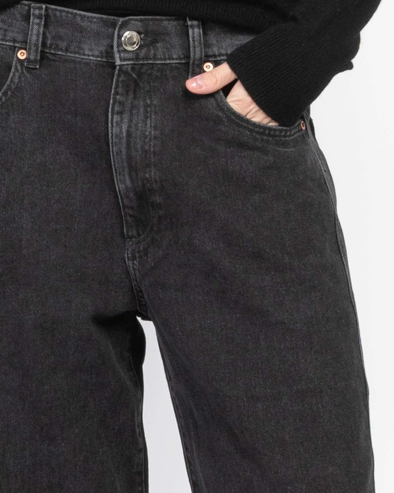 Taylor Barrel Jeans sold by TNT Fashion product image thumbnail 5