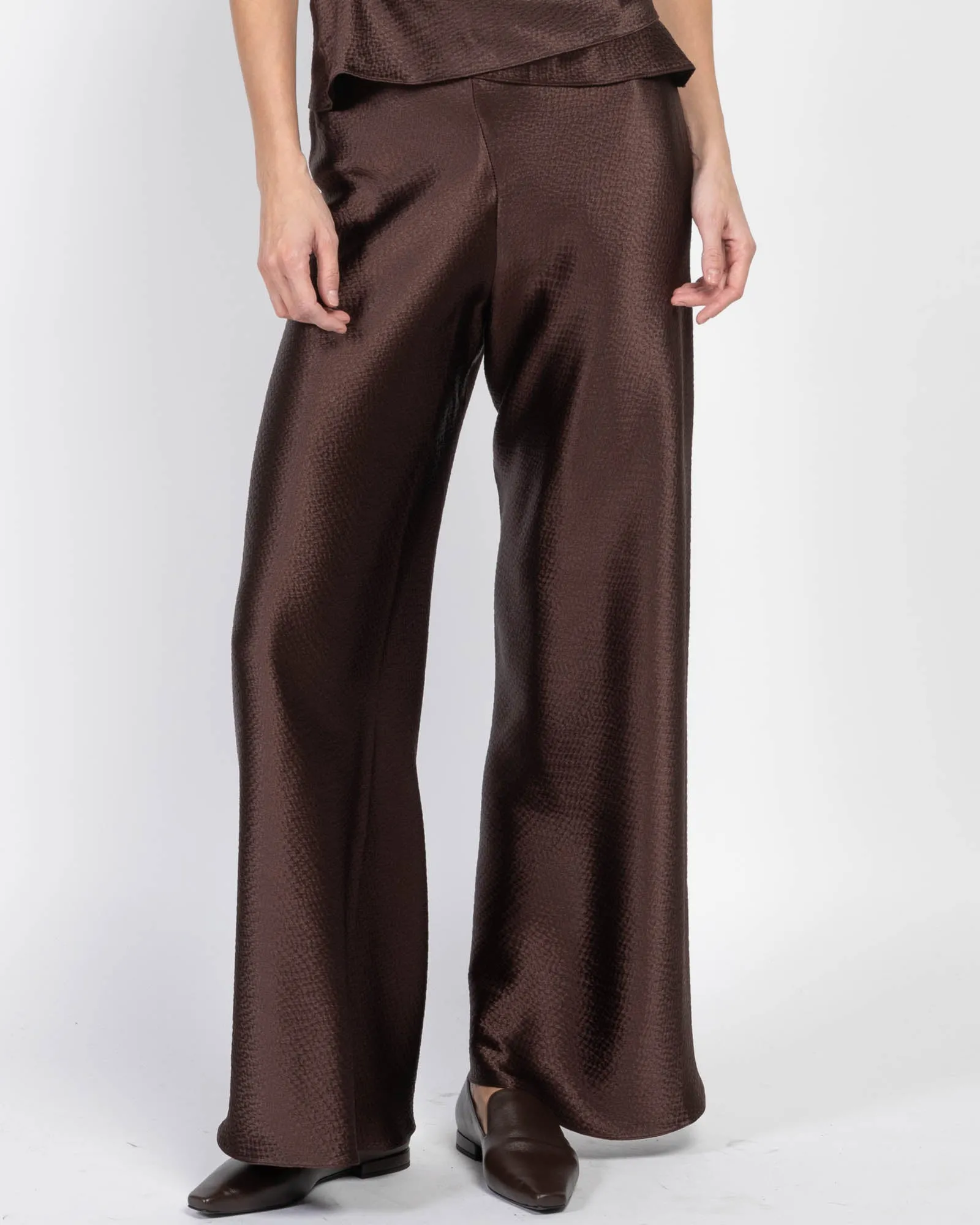 Chute Pants sold by TNT Fashion